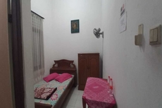 SPOT ON 93324 Hadi Homestay Syariah