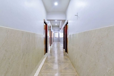 Fabhotel Ashirwad