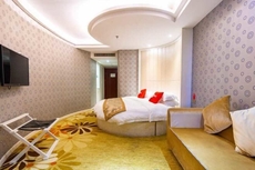 Elan Hotel (Haining Haichang South Road Leather City)