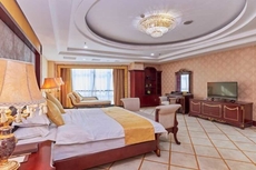 Qiaocheng Holiday Hotel