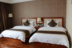 Qingtian Boutique Hotel (Zhaotong Fengxia Road)