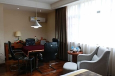 Qingtian Boutique Hotel (Zhaotong Fengxia Road)