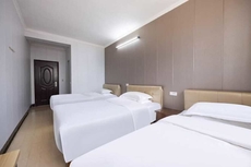 Huanggang Quanxing Hotel