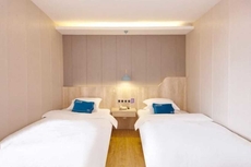 Pebble Motel Cloud Hotel (Chaohu Wanda Plaza)