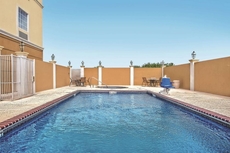 La Quinta Inn and Suites by Wyndham Mercedes