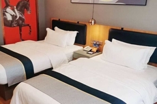 Jiatai Chain Business Hotel (Zhuanghe High-speed Railway Station)