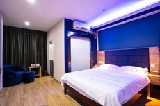 Super 8 Hotel (Quanzhou Nan'an Hongse Laifulong Shopping Plaza)