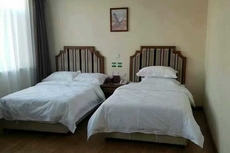 Tangla Town Holiday Hotel