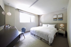 Haifu Hotel and Suites