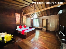 Coconut Island Carita