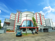 Capital O 14702 Kovilakam Residency