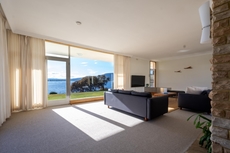 Riverfront Motel & Villas