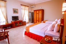 Tanjung Pesona Beach Resort And Spa