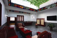 Linhai Business Hostel