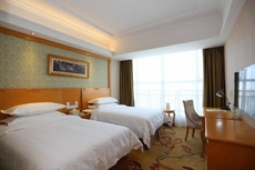 Vienna Hotel (Huarong Avenue)