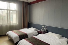 Luoping Star River Express Hotel