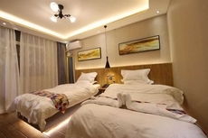 Xinzheng Venice Fashion Hotel (Xinhua Road Zhonghua Road)