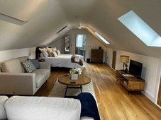 Cozy Studio Attic Retreat in Bettws Newydd