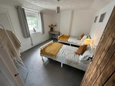 2 Bed-sleeps 4-sea View-pet Friendly-parking