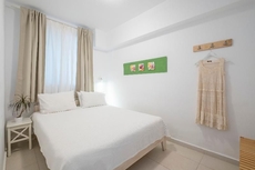 Meli Apartments & Villas