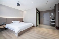 Heyuan Holiday Business Hotel