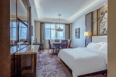 Four Seasons Goldensun Hotel