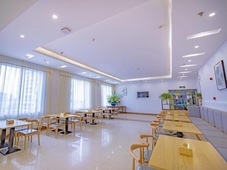 GreenTree Inn Anhui Fuyang Railway Station W XianGYAng Road Business Hotel