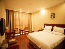 GreenTree Inn Heze CBD Railway Station Wanda Plaza Business Hotel