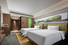 Hampton by Hilton Zhumadian Sports Center