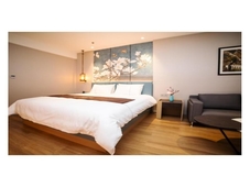 Magnolia Hotel of Xingcheng Central Wenquan Street store)