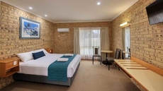 Mulga Country Motor Inn