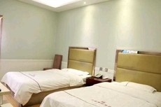 Linquan Qianxi Business Hotel