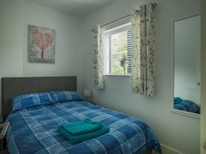 Modern Apartment in the Cotswolds Sleeps 6