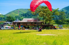 CLUBHOUSE MEBAYLUON PARAGLIDING