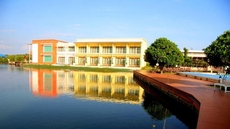 Baan Talay See Cream Resort