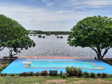 Baan Talay See Cream Resort