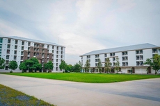 Creston Grand Hotel Suphan Buri