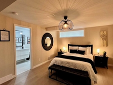 Lake and the City Bed and Breakfast