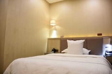 Jiyi Hotel (Yining Beijing Road Branch)