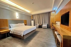 Dongting Huatian Hotel