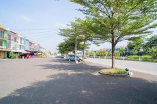 RedDoorz @ Aralia Harapan Indah