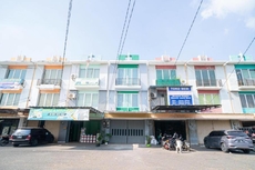 RedDoorz @ Aralia Harapan Indah