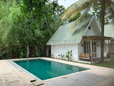 Pasir Putih Resort & Restaurant.