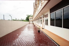 OYO 1764 Sopou Penginapan Rinal & Tuah