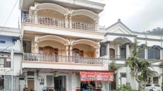 Villa Al Barokah Syariah Family Mitra RedDoorz near Sarangan Lake