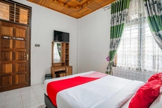 OYO 93706 Penginapan Syariah Hj. Kenan