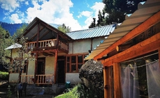 Zevibes Cafe & Guesthouse