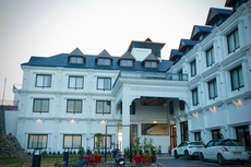 The Uttrayan - luxury meets tranquility