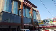 Hotel Chopra Residency