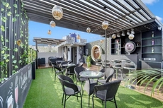 Hotel O Young's Hub Cafe